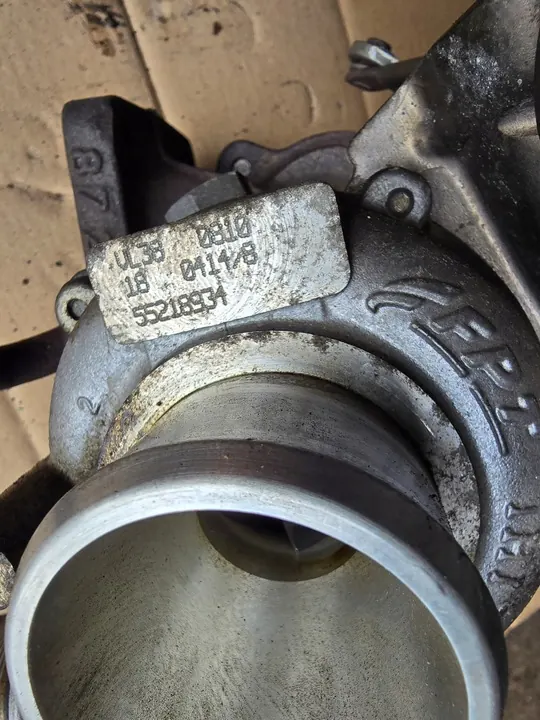 Turbo Alfa Romeo Mito Giulietta 1.4 OEM 55218934 image 4