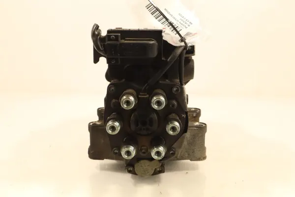 Bomba de inyección Audi A6 C5 FL 2.5TDI OEM 059130106J image 3