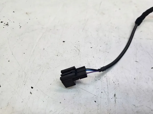 Tomada Aux OEM 8R0035474 para Audi Q5 8R image 3