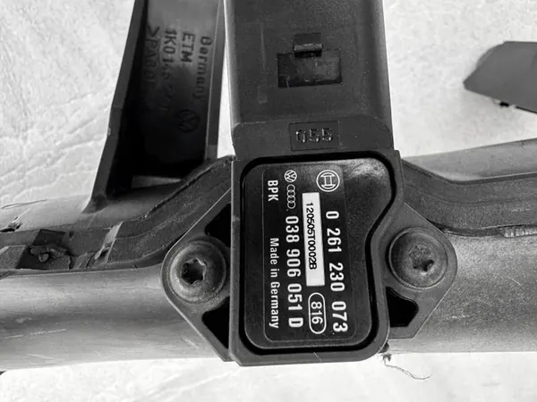 AUDI A3 8P 04- 1.8 TFSI Intercooler Luftrohr OEM image 5