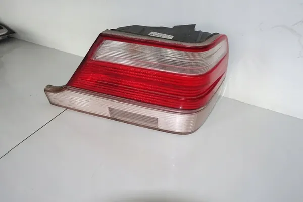 Mercedes W140 Höger Bakljus OEM 1408207264 image 4