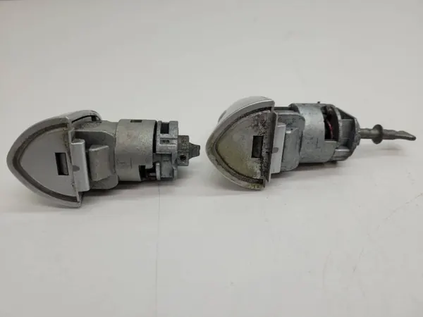 Lukon insertti OEM AUST132078 Kia Optima III EU:lle image 5
