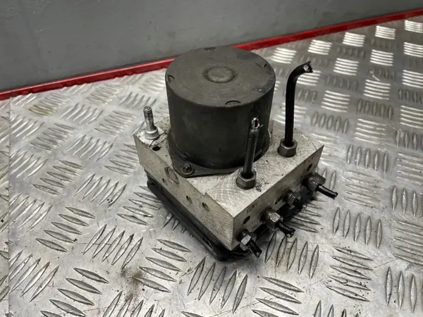 Bomba ABS OEM 5846464 para Fiat Bravo II 1.9 JTD image 2
