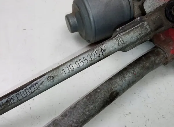 Scheibenwischermotor + Getriebe vorne Volkswagen Bora 1.9 TDI image 2