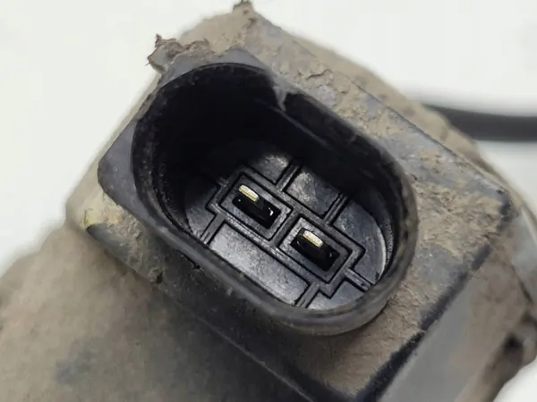 Pinza de freno trasera derecha OEM AUST131654 - Usada image 5