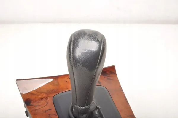 Levier de Vitesse Volvo V70 II D5 OEM 30759280 image 3