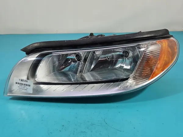 Phare gauche VOLVO V70 III OEM 31214351 image 2