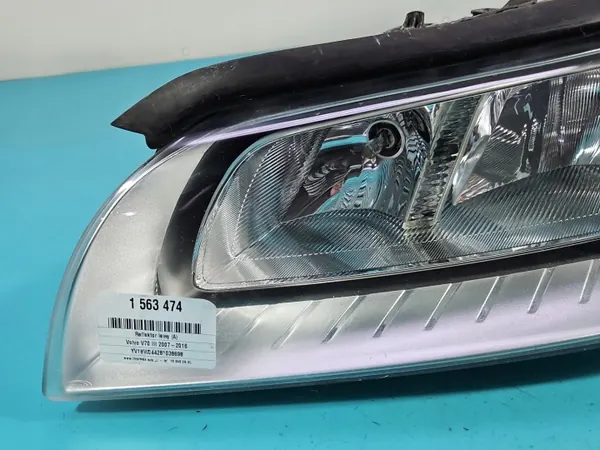 Phare gauche VOLVO V70 III OEM 31214351 image 5