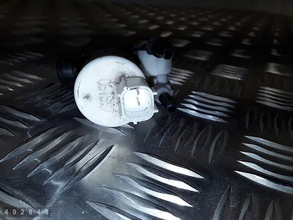 Vindruteviskpump Ford C Max 2013 BK2117K624BA image 3