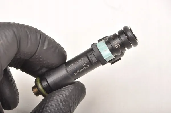 Iniettore Volkswagen Fox 1.2 03D906031F image 2