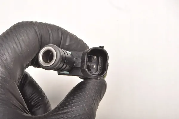 Iniettore Volkswagen Fox 1.2 03D906031F image 3