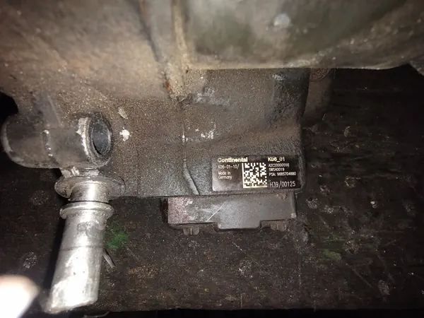 Brandstofpomp Citroen C4 2.0HDI image 3