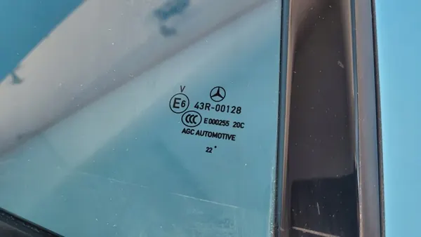 Mercedes EQE W295 feste Seitenverglasung rechts hinten A2957309400 image 4