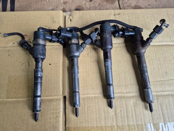 Injector Opel 1.3 CDTI OEM 0445110083 - Gebruikt image 7