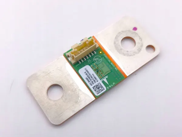 Tesla Model Y Sicherung OEM 107883500G - Gebraucht image 2