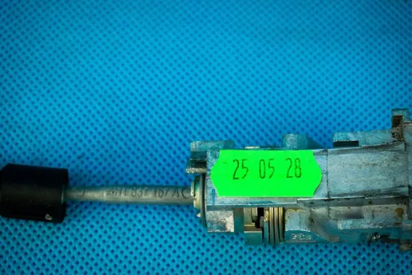 Audi A8 S8 4H Fahrerschloss-Einsatz OEM 4H1837167A image 3