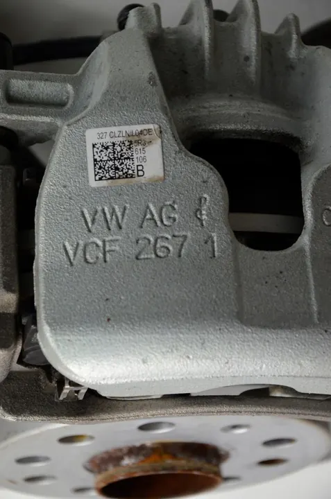 VW CADDY 2K7 snodo anteriore destro 5R3413031H image 6
