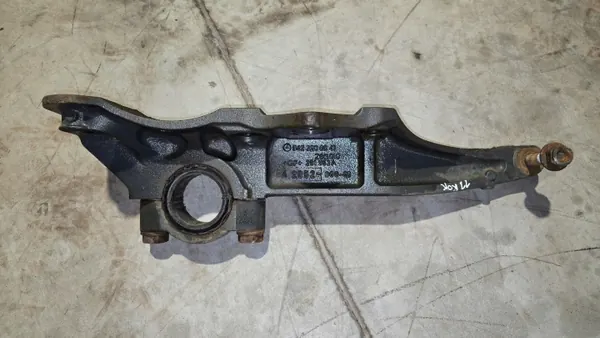 Stabilisator-Befestigungsbasis OEM 9413280541 - Gebraucht image 2