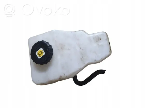 Bromsvätskebehållare OEM VIJ66880 för Toyota Yaris Cross image 2