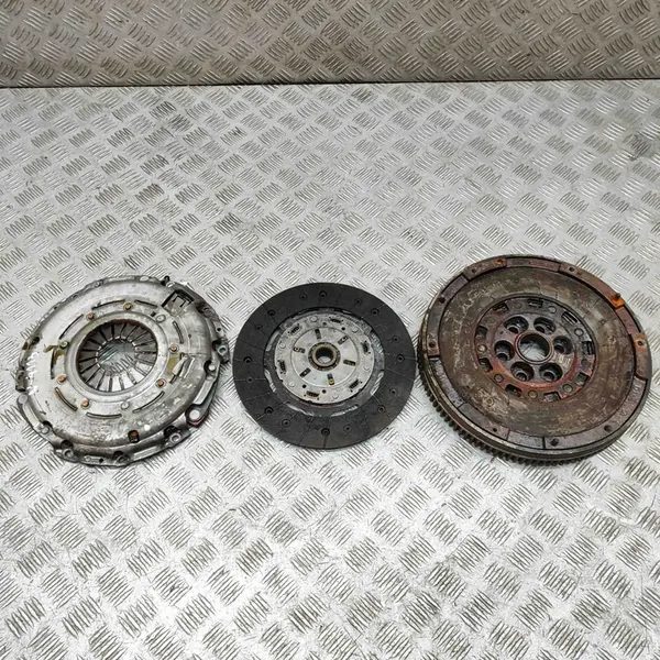 Kytkinsetti Fiat 500L 1.6L 2015 55248440 image 3