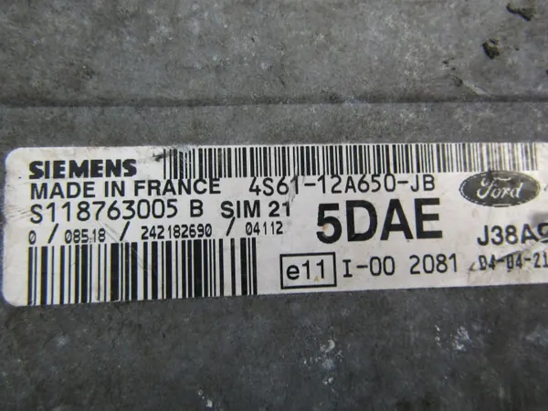 Motorsteuergerät Ford Fiesta MK6 OEM 4S61-12A650-JB image 3