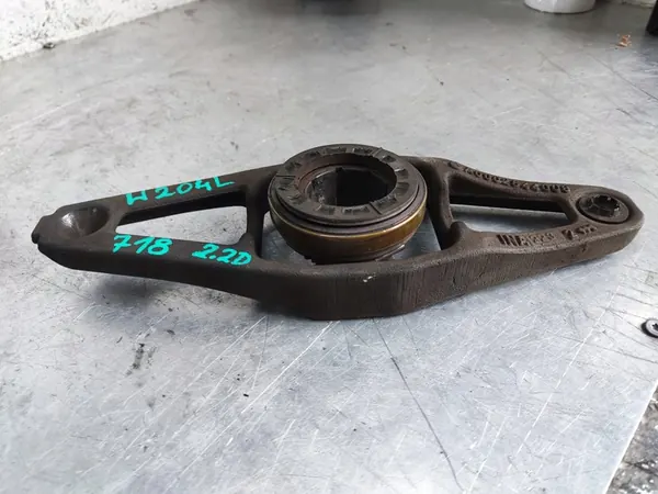 MERCEDES W204 LIFT Kytkinlaakeri A0002544008 image 3