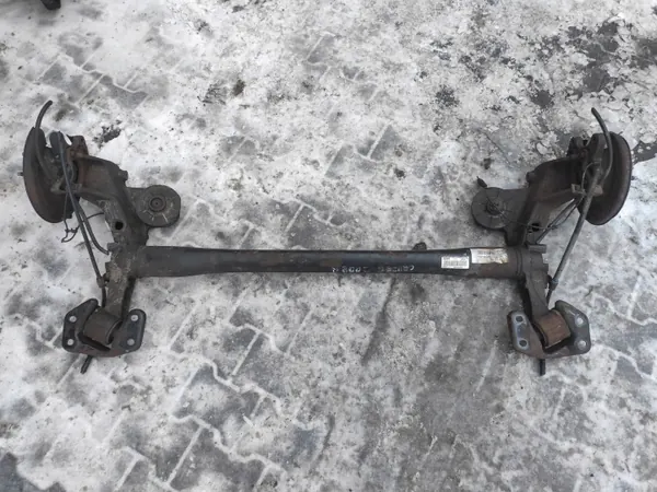 OEM 13314327 Taka-akselipalkki Chevrolet Cruze image 2