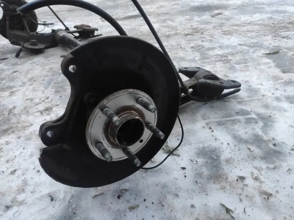 OEM 13314327 Taka-akselipalkki Chevrolet Cruze image 4