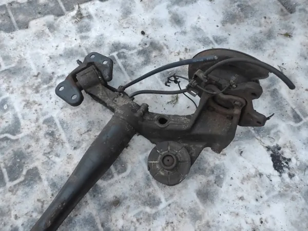 OEM 13314327 Taka-akselipalkki Chevrolet Cruze image 7
