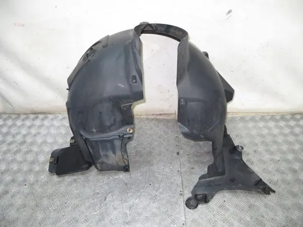 Mercedes W246 Etu Oikea Lokasuoja OEM GIS63354 image 3
