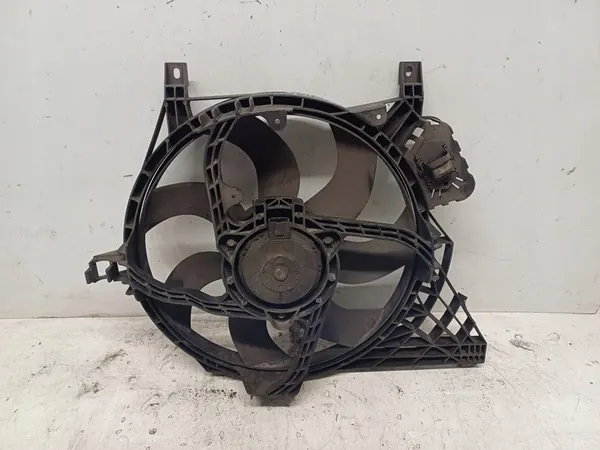 Nissan P12 1.9DCI Kylarrubrik image 2