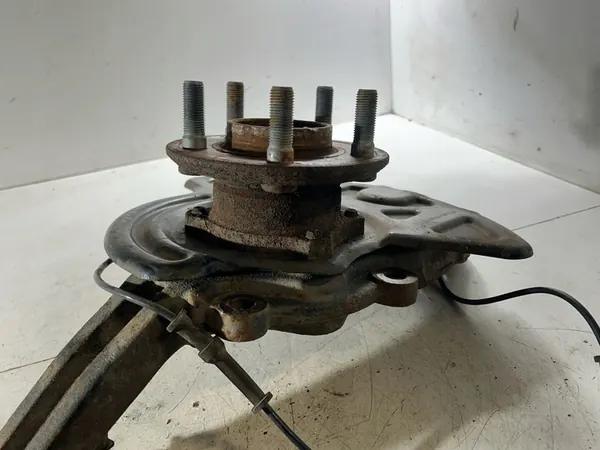 Dodge Challenger 2017 Mozzo ruota anteriore sinistro 04895713AG image 4