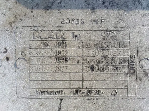 OEM 81.61510.0922 Marche Droite Aile MAN TGX 2013 image 5