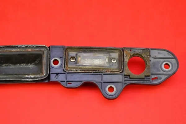 Heckklappengriff VW Jetta 05-11 1T0827574B image 3