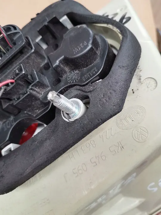 Vasen LED-takavalaisin Volkswagen Jetta image 2