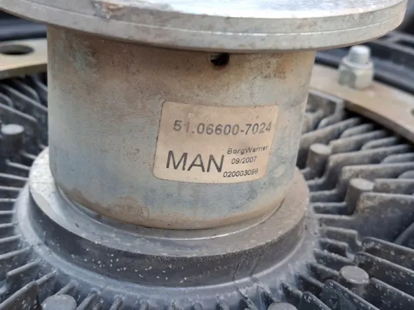 MAN TGX TGA TGS radiateurventilator OEM 51066007024 image 10