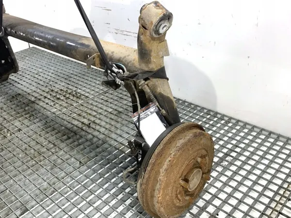 Poutre arrière OEM LORK-381-101058 pour Ford Transit Courier image 4