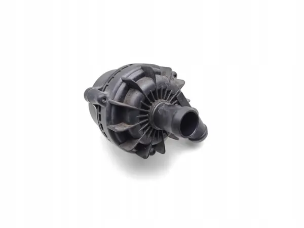 Audi Q4 vattencirkulationspump OEM 1EA965567L image 9