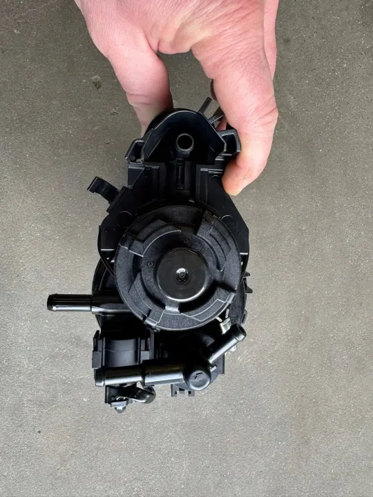 Bränslefilterhus OEM 233000L091 för Toyota Hilux image 4