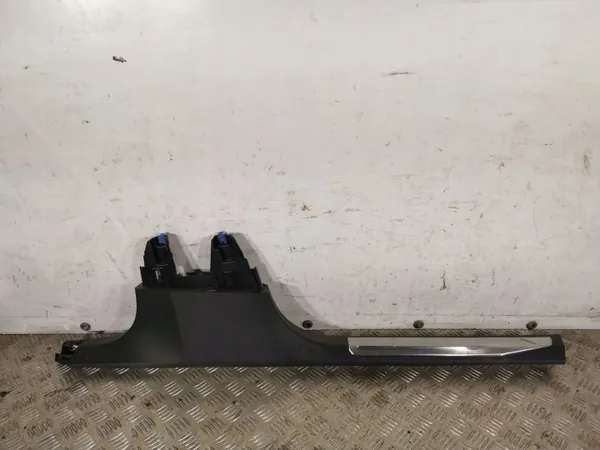 Protège-bas de porte avant Peugeot 5008 OEM FBZ13044 image 2