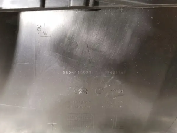 Protège-bas de porte avant Peugeot 5008 OEM FBZ13044 image 3