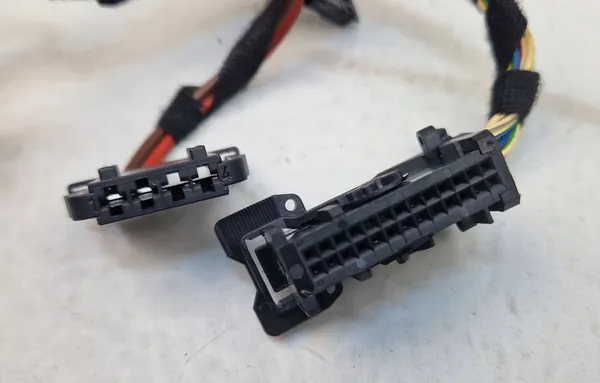 Porsche Panamera (970) Faisceau de coffre arrière OEM image 4