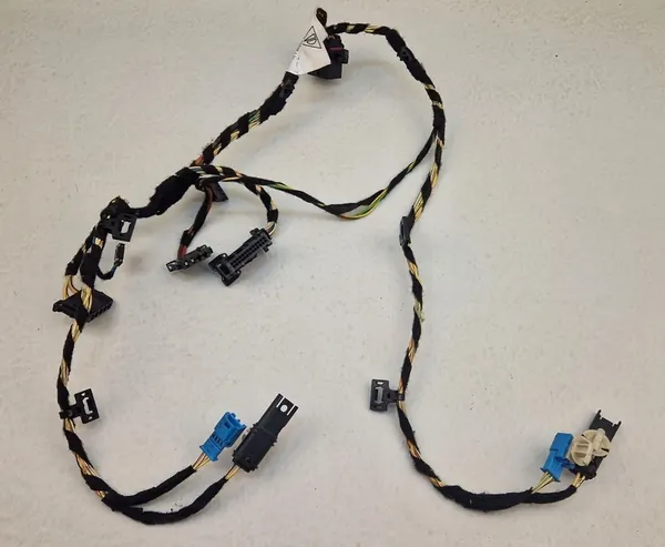 Porsche Panamera (970) Faisceau de coffre arrière OEM image 5