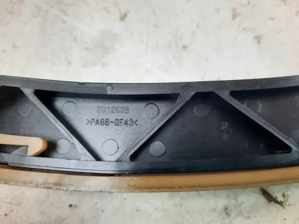 Distributiekettinggeleider OEM 5012596 - Gebruikt image 3