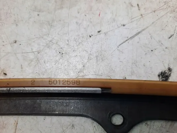 Distributiekettinggeleider OEM 5012596 - Gebruikt image 4