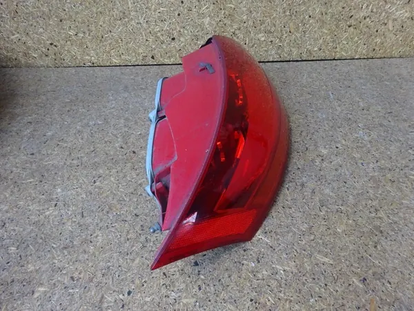 AUDI TT 8J 06-14 Luz Trasera Izquierda 8J0945095B image 2