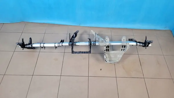 Mercedes W205 Konsolin Runk OEM A2058600755 A2056881816 image 9