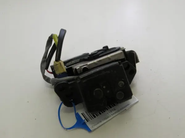 Takaluukun lukko OEM 360169877 Toyota Avensis T25 image 4