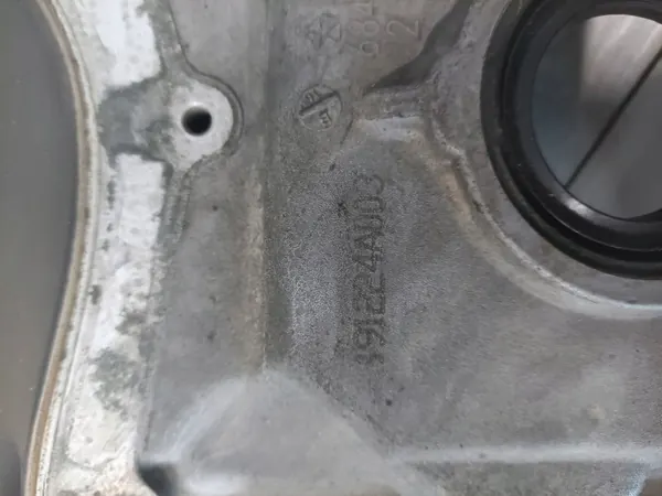 Couvercle de distribution OEM 68416971AA Dodge Challenger 2019 image 4