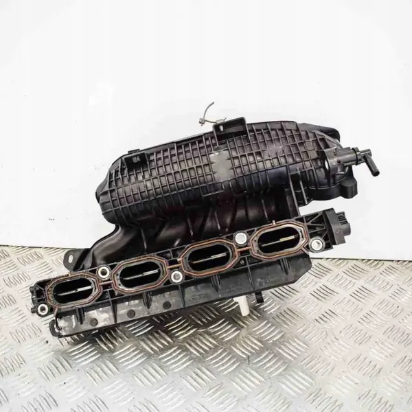 Colector de admisión Nissan OE para X-Trail 1.6L 2018 image 4